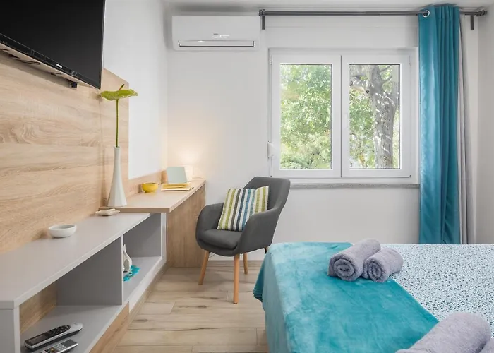 App***max Apartment *